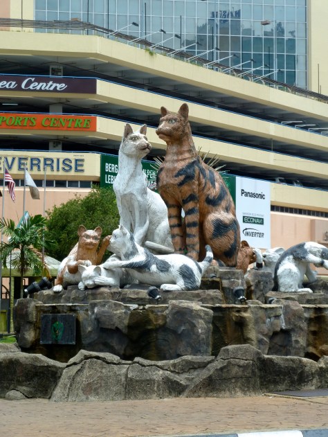 Cat statue in the center of Kuching